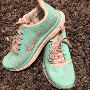 Torquise Nike Free Runs